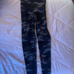Gently used aerie leggings